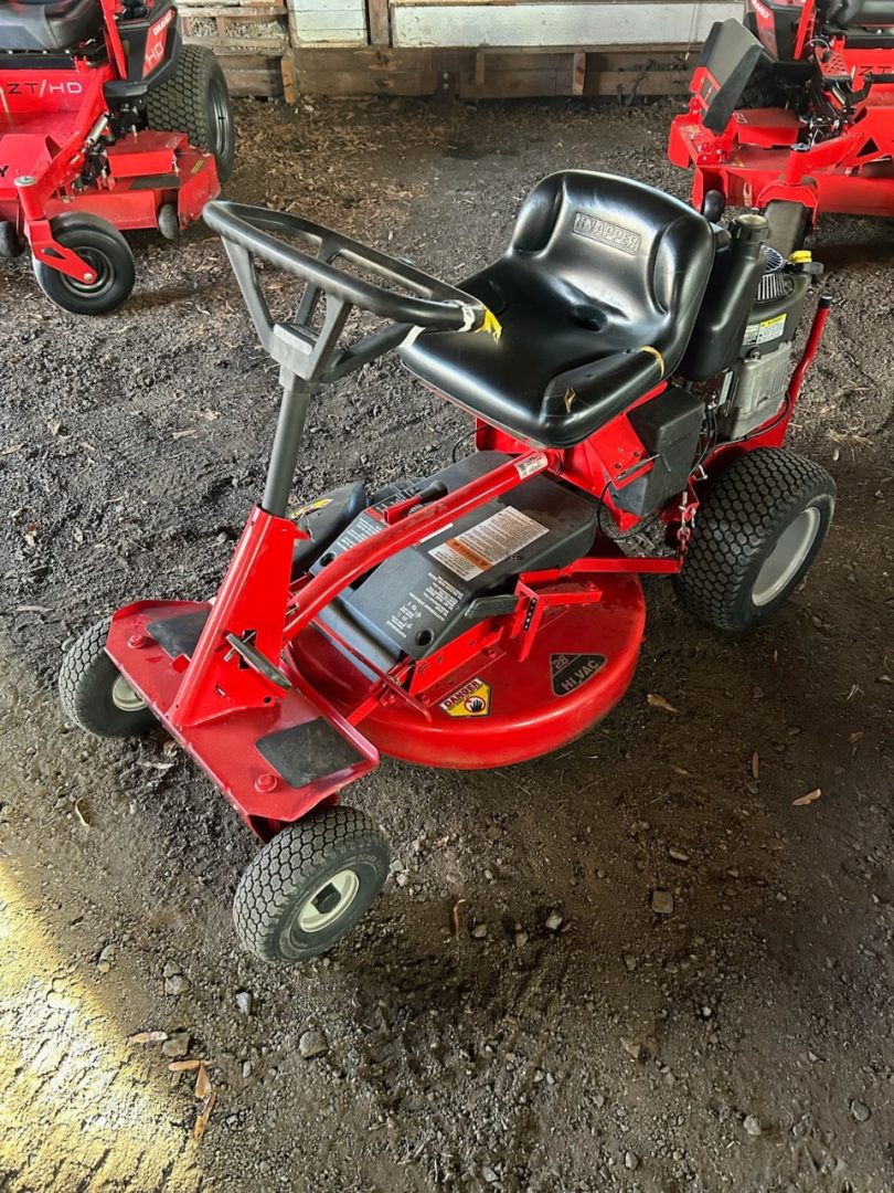 Used – Snapper 28″ Rear Engine Rider